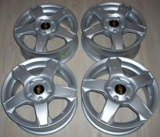Литой колесный диск Chevrolet Replica GN35 7,0x17 5x105 ET42 D56,6